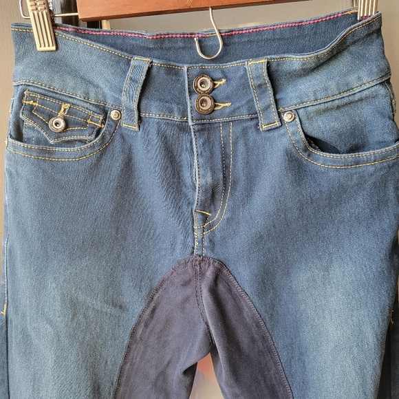 2KGray Riding Jeans Women's Size 26 Embroidered and Embellished Back Pockets - Picture 4 of 13